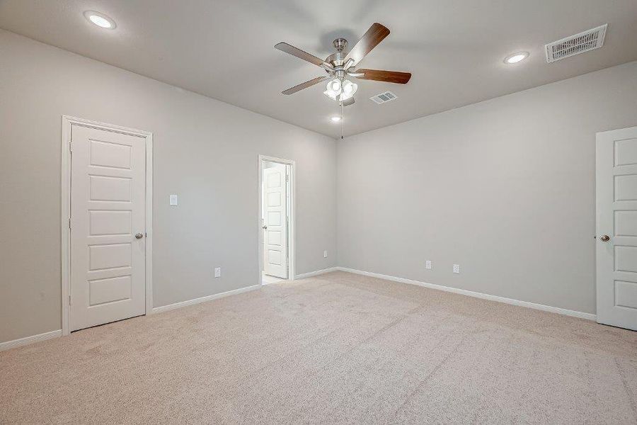 Spacious, unfurnished interior of a new home in Lago Mar, Hockley (Image 20).