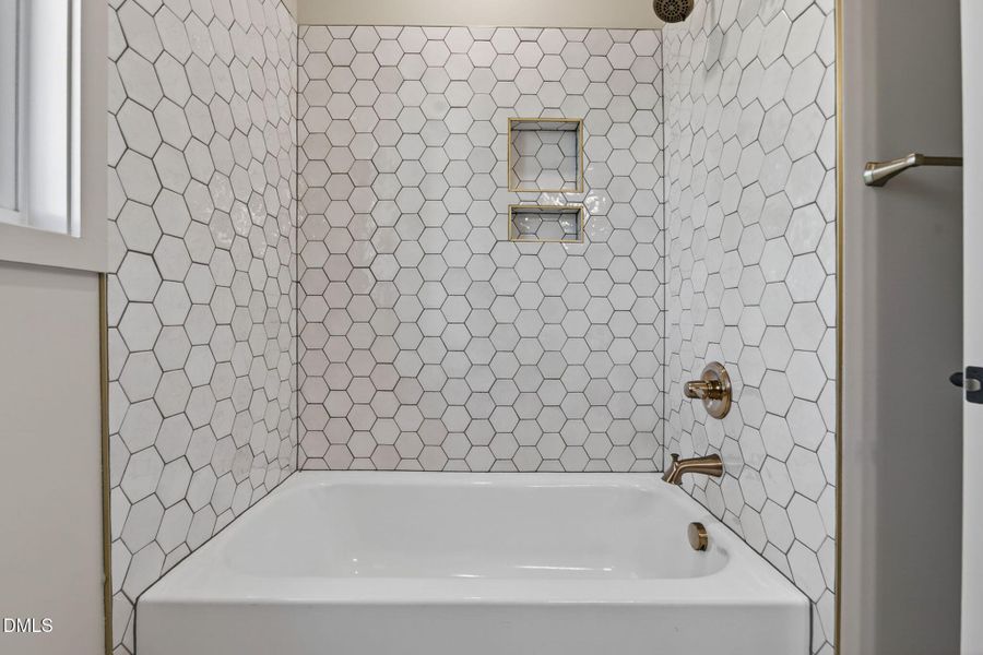 54-web-or-mls-12601 Burgess -54