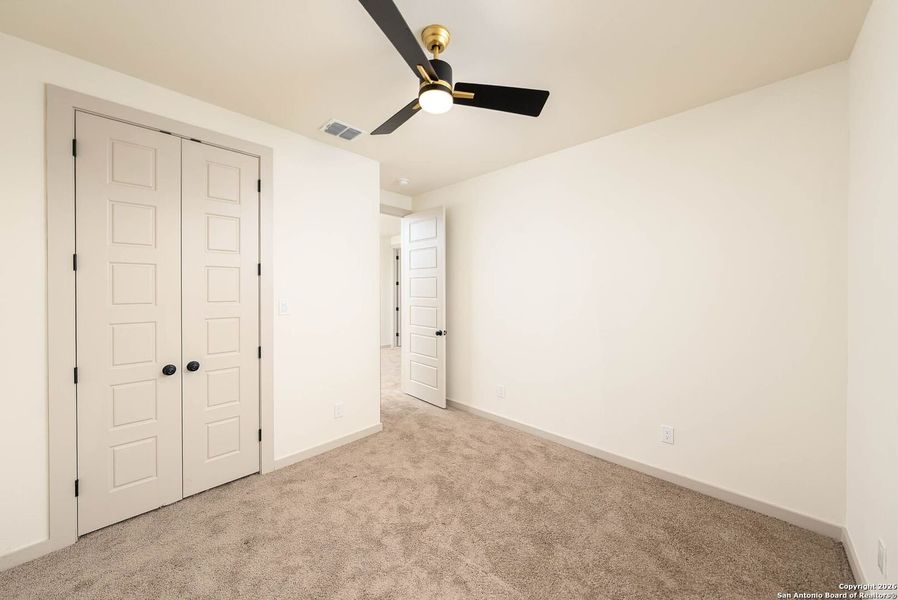 Spacious, unfurnished interior of a new home in , San Antonio (Image 23).