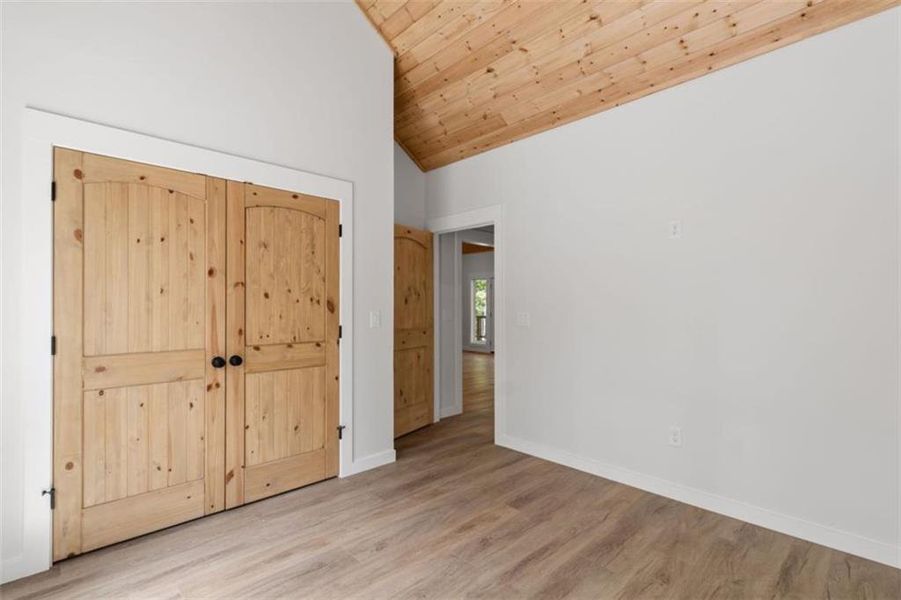 Spacious, unfurnished interior of a new home in , Ellijay (Image 30).