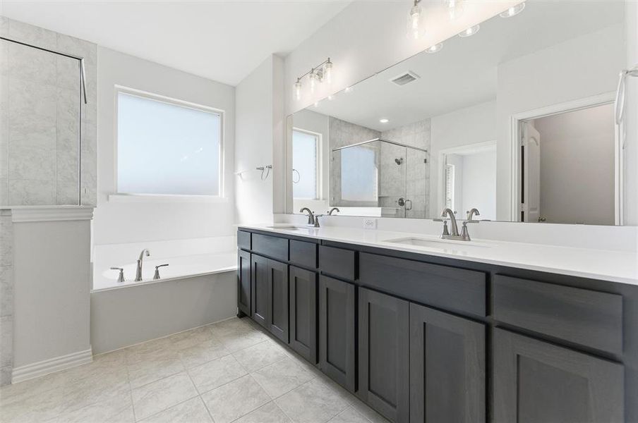 Furnished interior view inside a new home in Northstar, Haslet (Image 6).