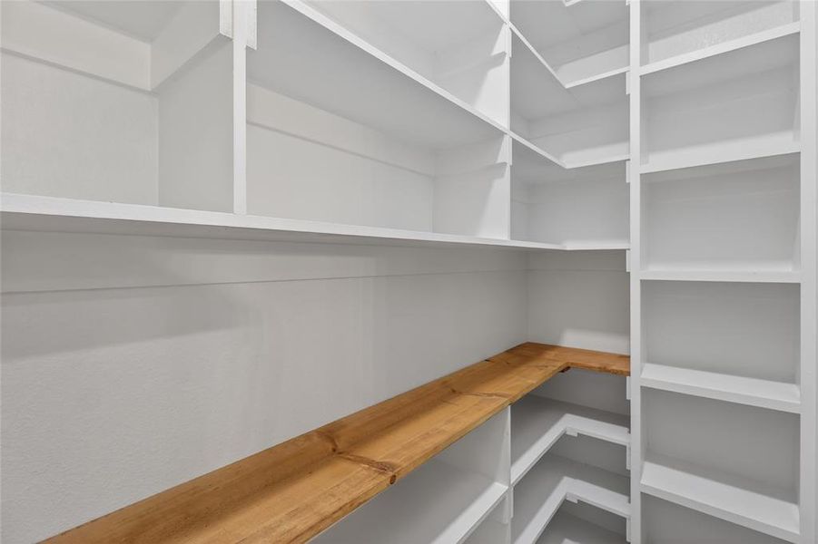 Spacious, unfurnished interior of a new home in , Mabank (Image 19). Spacious, unfurnished interior of a new home in , Mabank (Image 19).