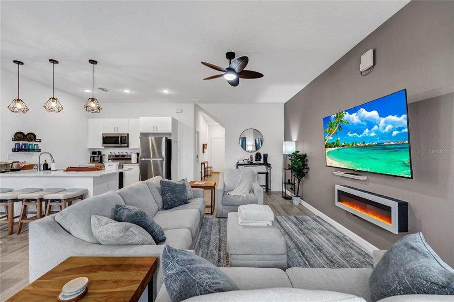 Furnished interior view inside a new home in , Davenport (Image 8).