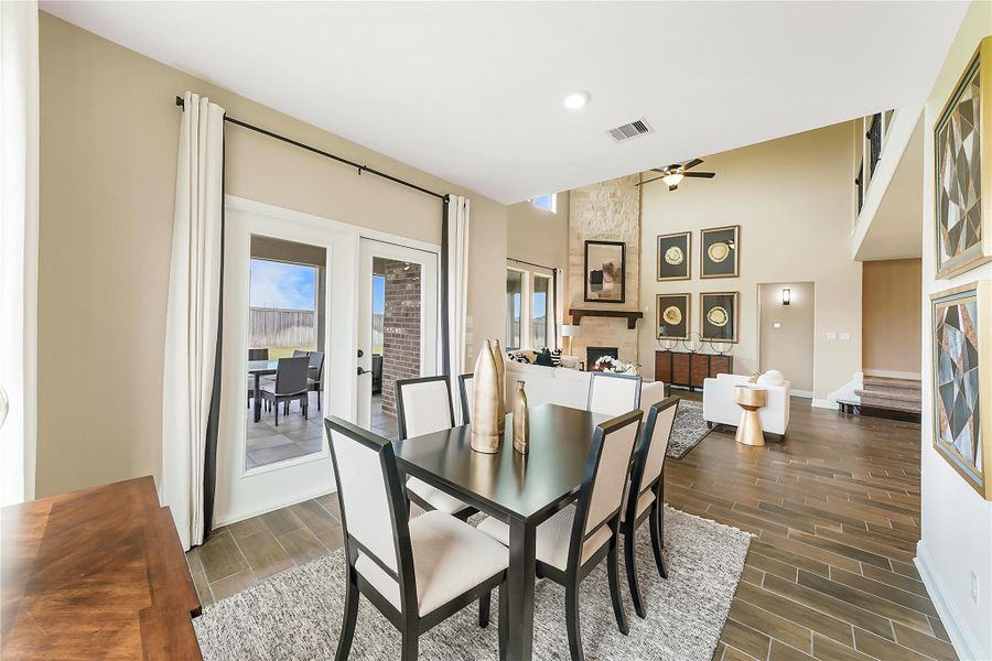 Furnished interior view inside a new home in Valencia: Hilltop Collection, Manvel (Image 41).