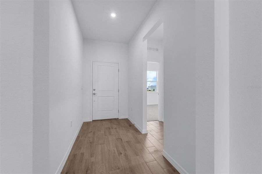 Spacious, unfurnished interior of a new home in Scenic Terrace, Lake Hamilton (Image 19). Spacious, unfurnished interior of a new home in Scenic Terrace, Lake Hamilton (Image 19).