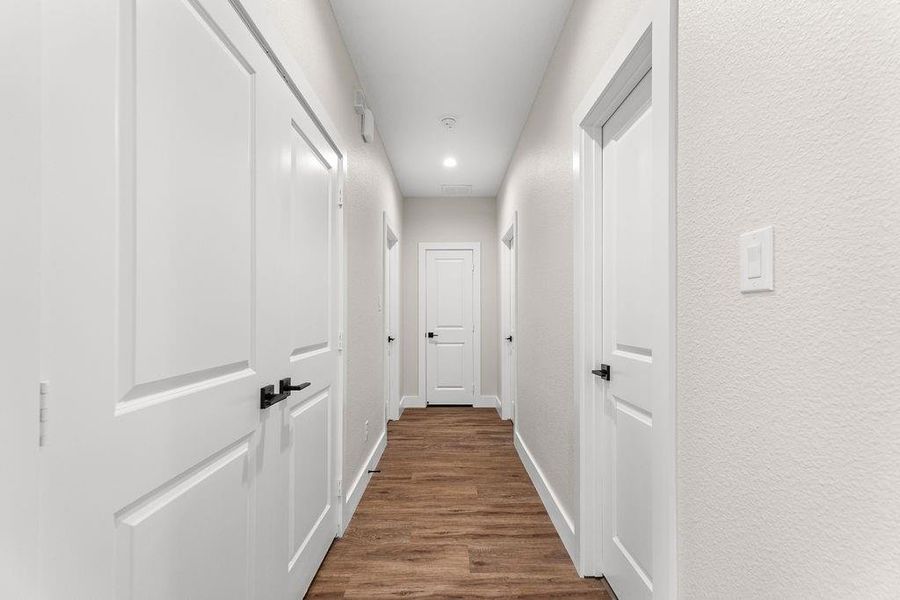 Spacious, unfurnished interior of a new home in , Dallas (Image 34).