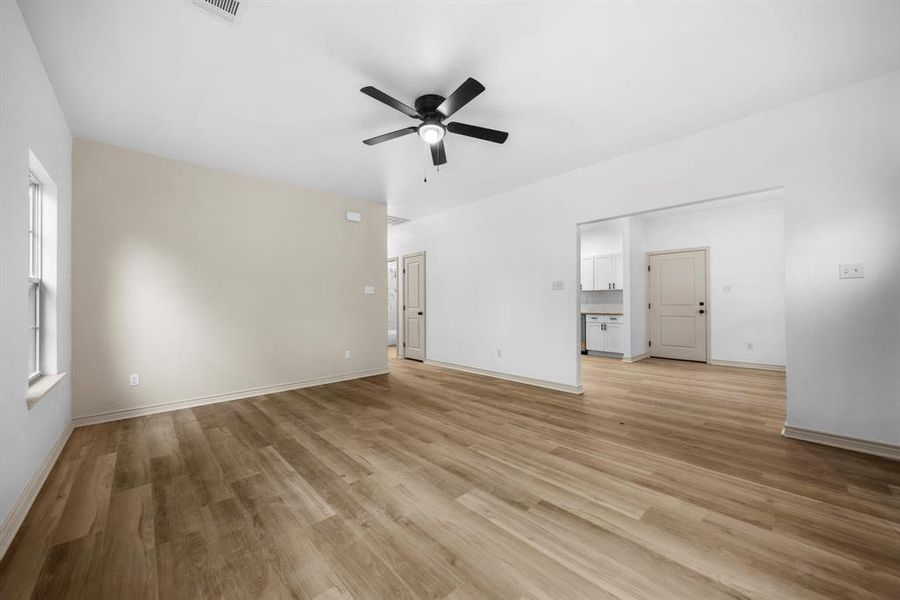Spacious, unfurnished interior of a new home in , Moody (Image 13).