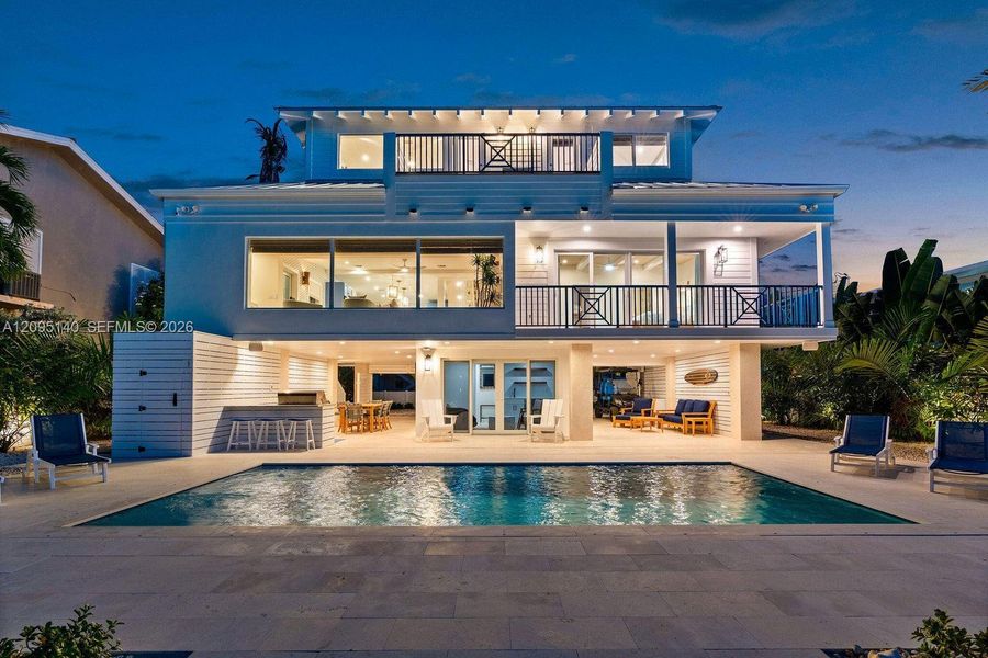 Exterior details and patio area of a home in , Islamorada, Village of Islands (Image 35).