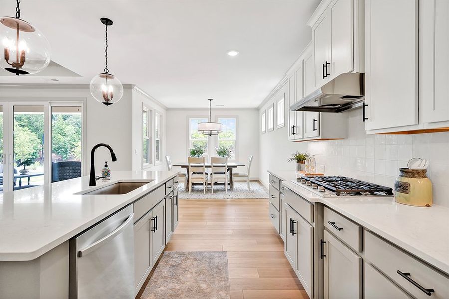 Lumina Island, Kitchen