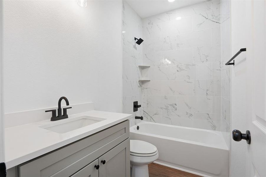 Furnished interior view inside a new home in , Granbury (Image 7).