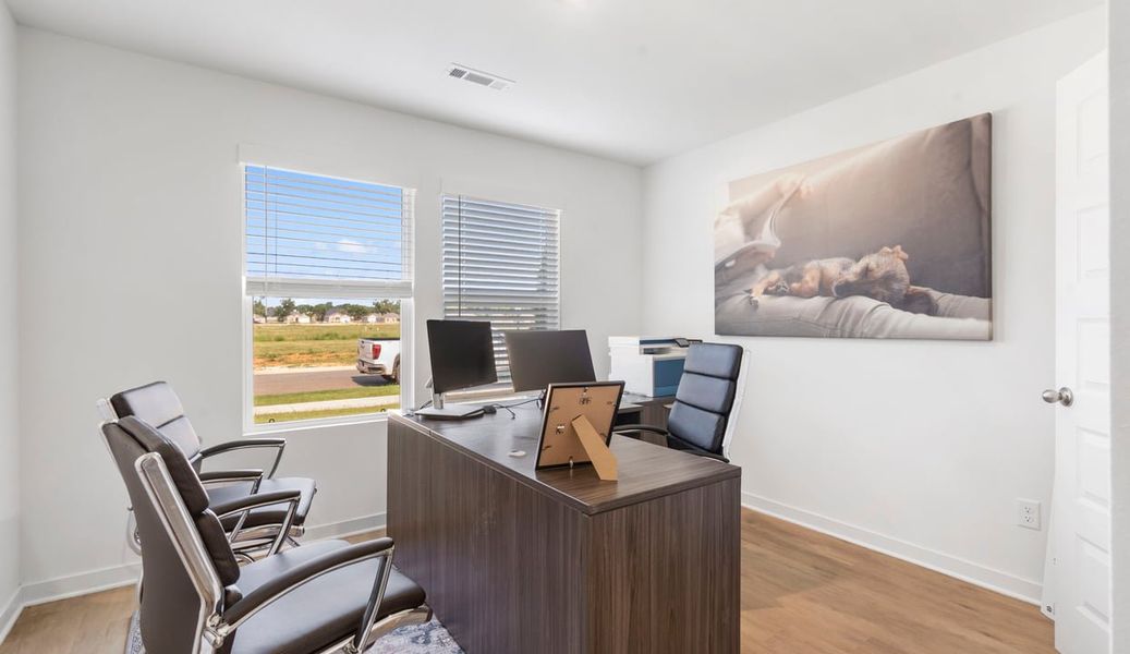 Representative furnished interior of a home built from the Huntsville by D.R. Horton in The Islands, Beech Island (Image 24).