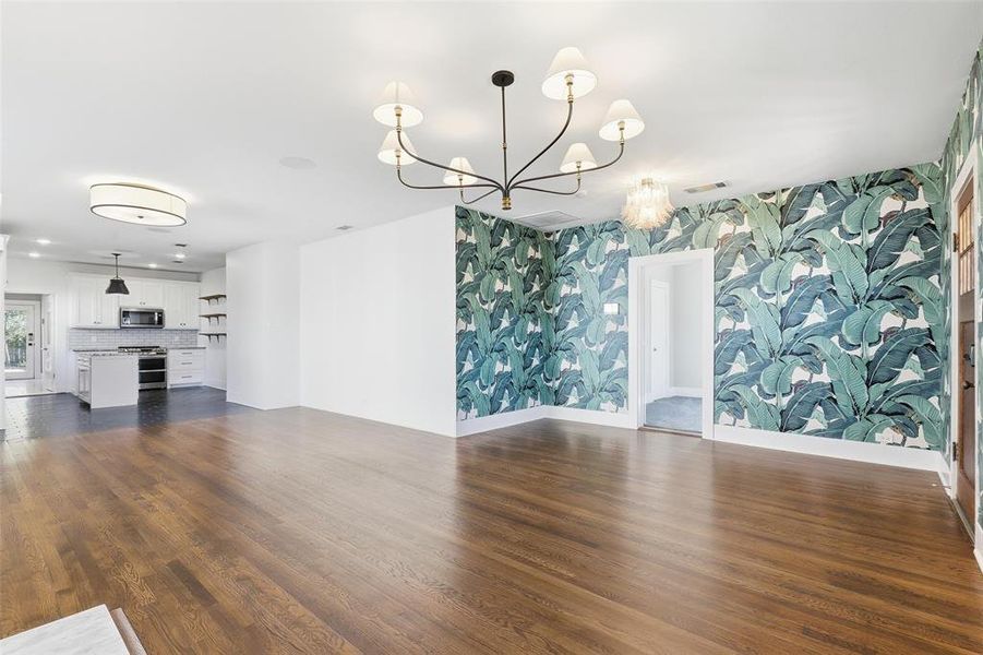 Spacious, unfurnished interior of a new home in , Cleburne (Image 17).