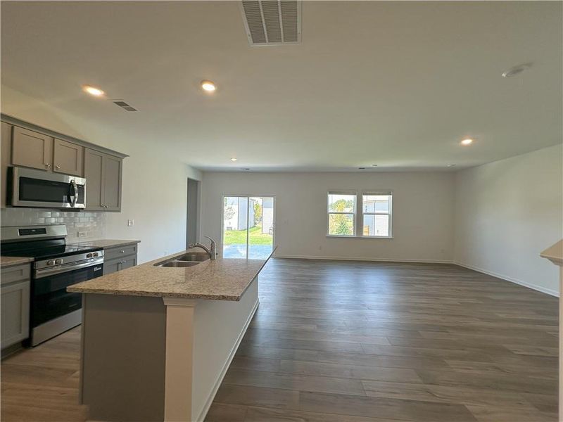 Furnished interior view inside a new home in Buice Lake, Acworth (Image 9).