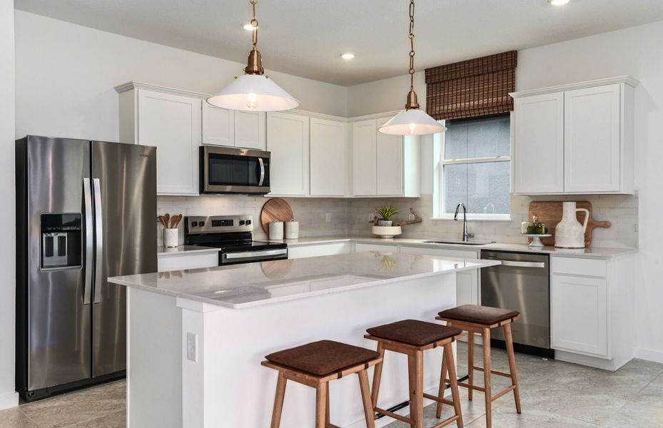Furnished interior view inside a new home in Evergreen, Thonotosassa (Image 6).