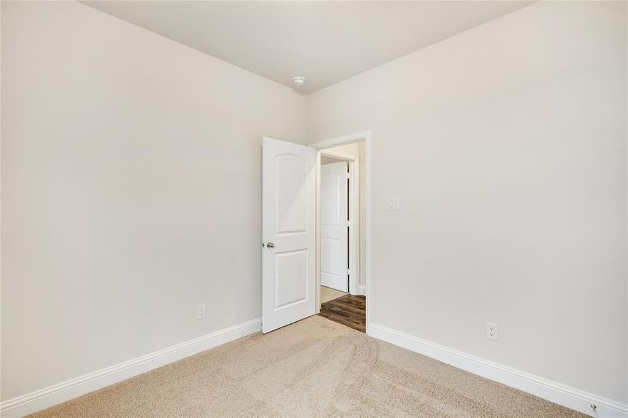 Spacious, unfurnished interior of a new home in , Royse City (Image 22).