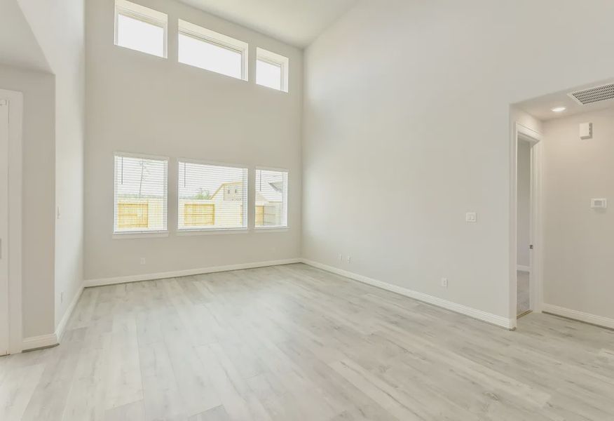 Plan 4059 great room - 6 of 19