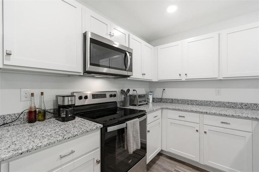 Furnished interior view inside a new home in , Palm Coast (Image 9).