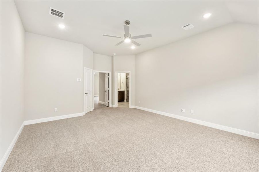 Spacious, unfurnished interior of a new home in Anderson Crossing, Trenton (Image 23). Spacious, unfurnished interior of a new home in Anderson Crossing, Trenton (Image 23).