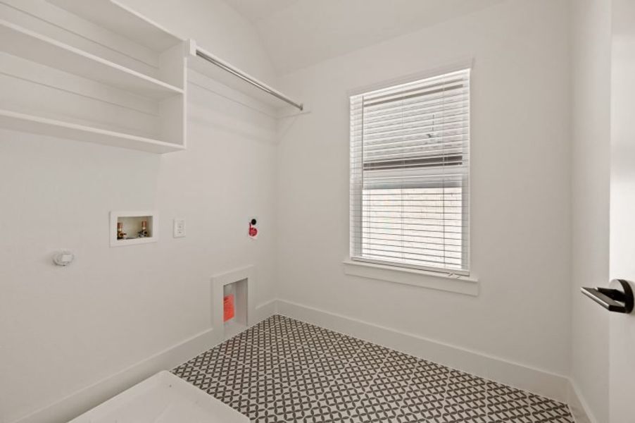 Spacious, unfurnished interior of a new home in Chelsea Commons, Allen (Image 34).