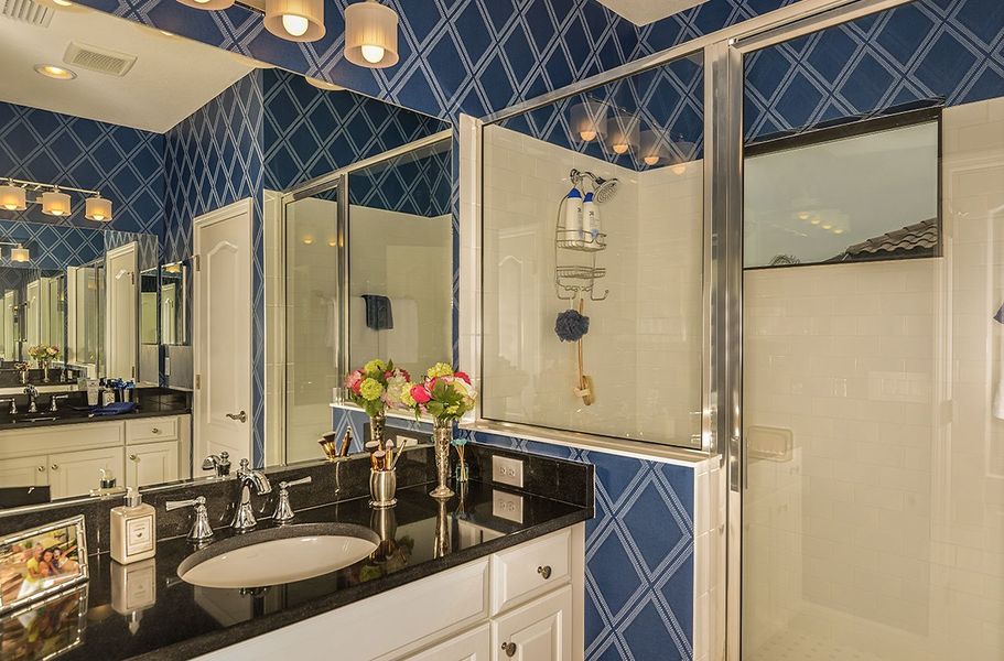 Representative furnished interior of a home built from the Fresh Spring by Neal Communities in Boca Royale Golf & Country Club at Wellen Park, Englewood (Image 9).