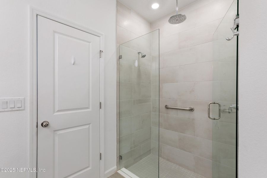 Image 24 of a home in Tributary: Lakeview at Tributary 50's.