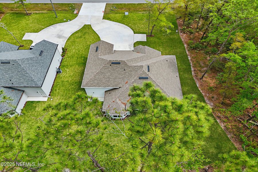 Exterior details of a home in Goose Creek Estates, Green Cove Springs (Image 15).