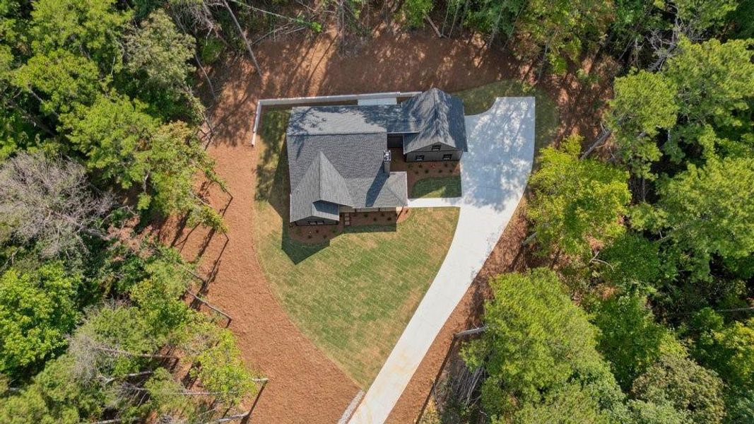 Image 52 of a home in .