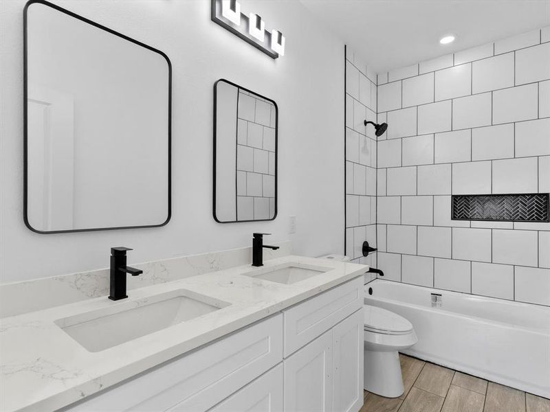 Furnished interior view inside a new home in , Granbury (Image 11).