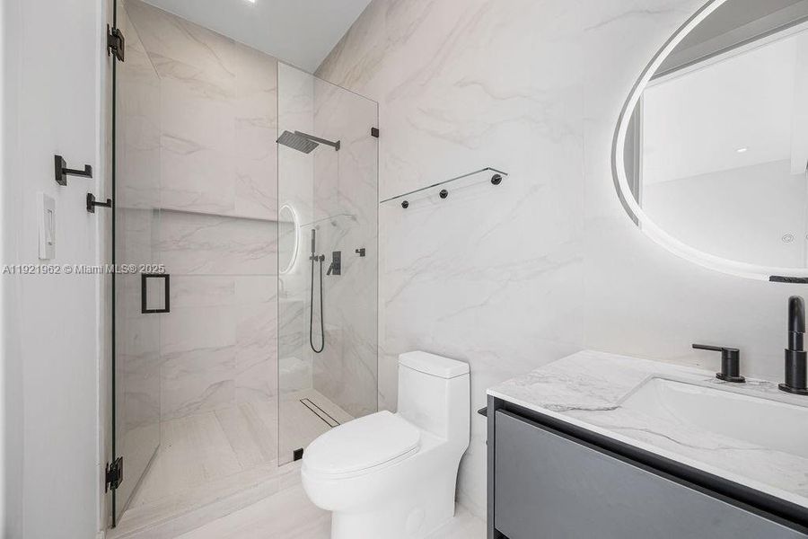 Furnished interior view inside a new home in , Fort Lauderdale (Image 77).