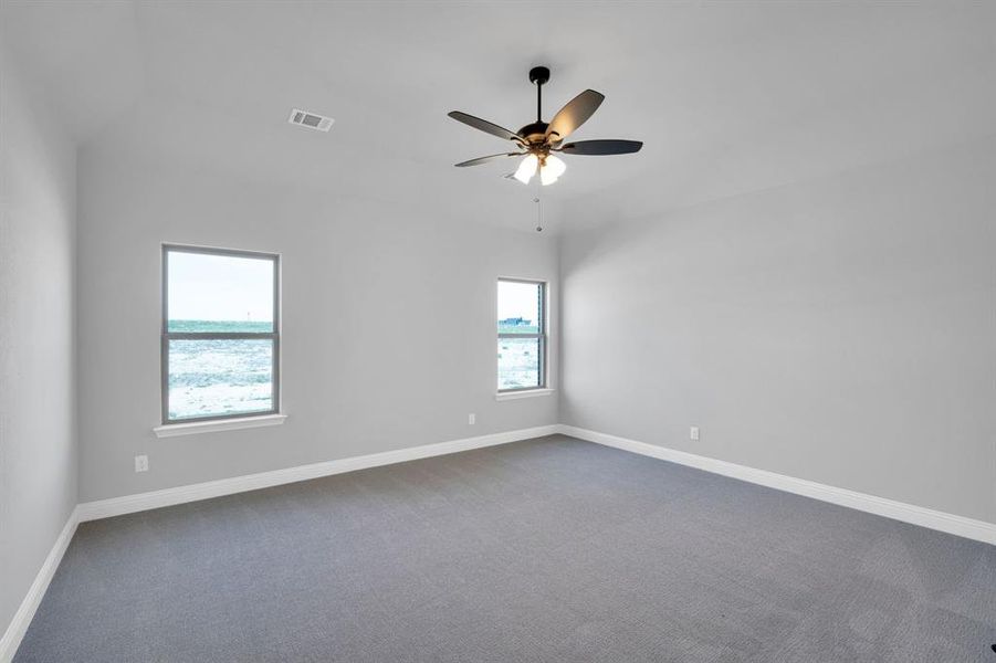 Spacious, unfurnished interior of a new home in Levante, Waxahachie (Image 23). Spacious, unfurnished interior of a new home in Levante, Waxahachie (Image 23).