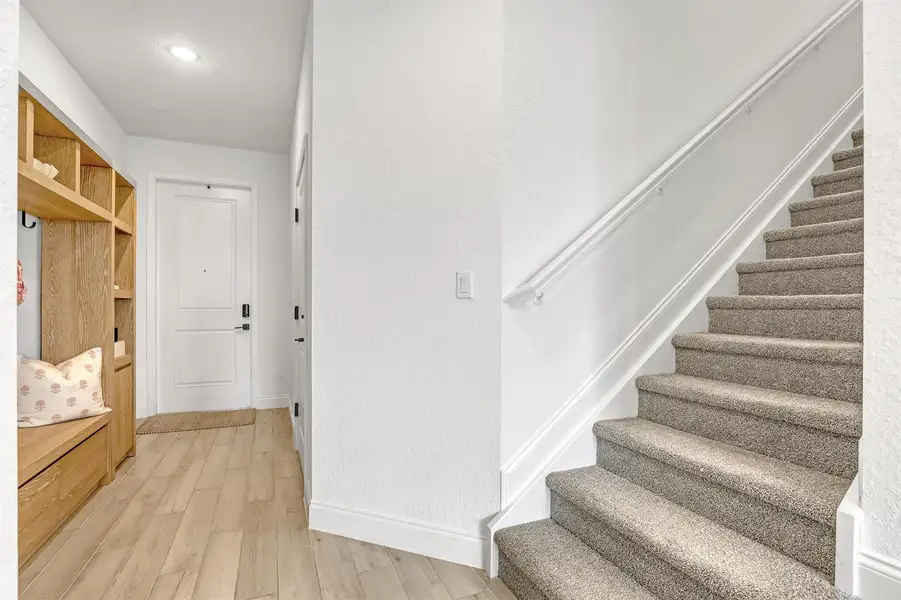 137 SE Birch (29)