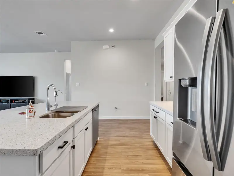 Furnished interior view inside a new home in Sunterra, Katy (Image 8). Furnished interior view inside a new home in Sunterra, Katy (Image 8).