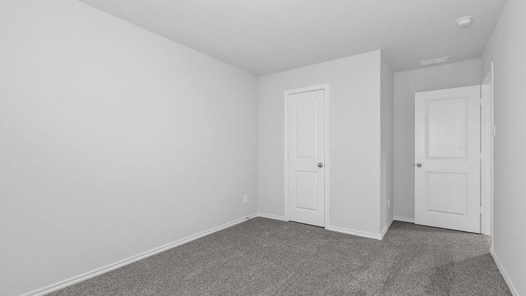 Spacious, unfurnished interior of a new home in Townes Landing, Fort Worth (Image 40).