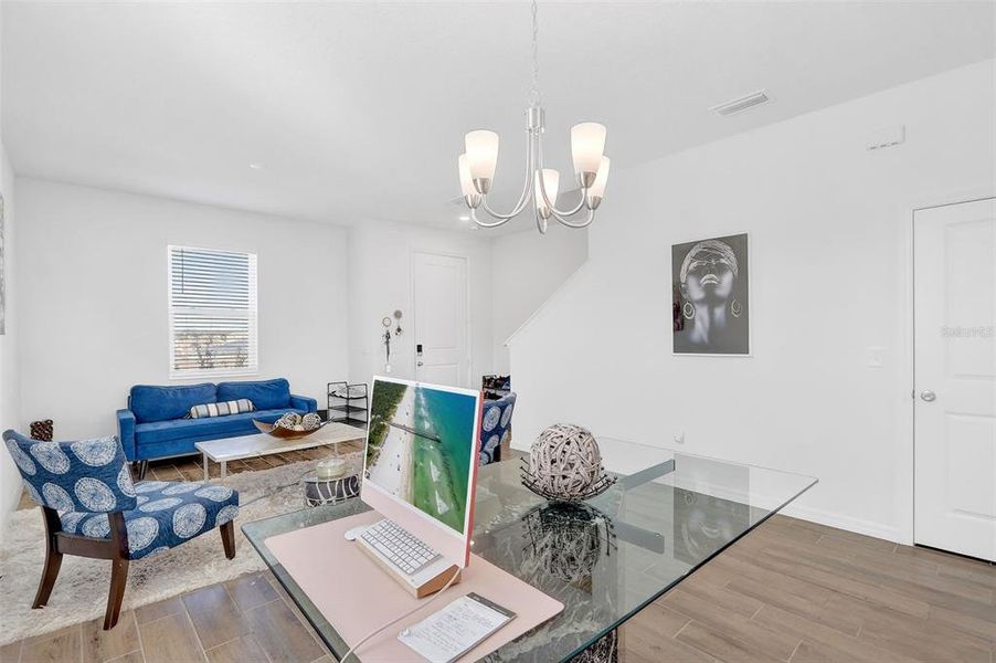 Furnished interior view inside a new home in The Reserve at Lake Ridge, Minneola (Image 8).