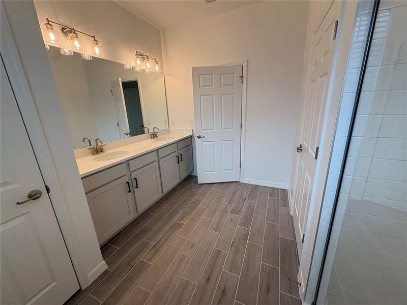 Furnished interior view inside a new home in Brack Ranch, St. Cloud (Image 9).