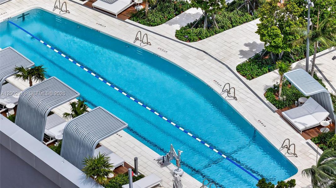 Community amenities in , Miami (Image 54).