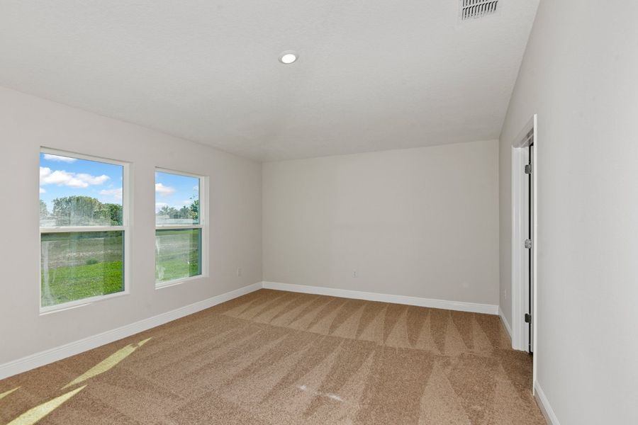 Spacious, unfurnished interior of a new home in Cherrywood Preserve, Ocala (Image 14). Spacious, unfurnished interior of a new home in Cherrywood Preserve, Ocala (Image 14).