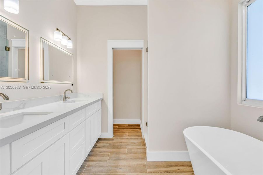Furnished interior view inside a new home in , Big Pine Key (Image 36).