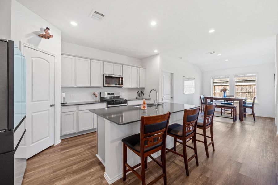 Furnished interior view inside a new home in River Ranch Meadows, Dayton (Image 7).
