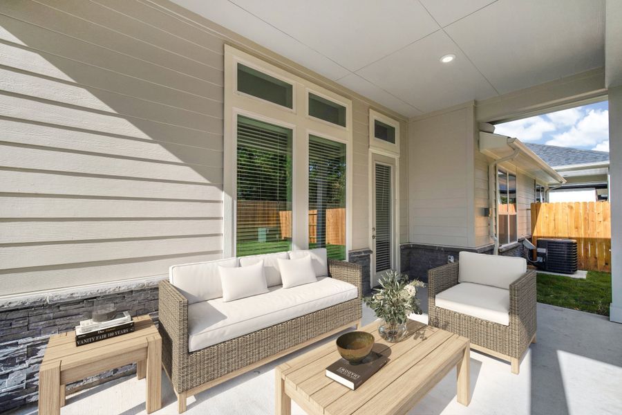 Representative exterior details of a home built from the Cibola by Beazer Homes in Gatherings® at Chambers Creek: Signature Collection, Willis (Image 4).