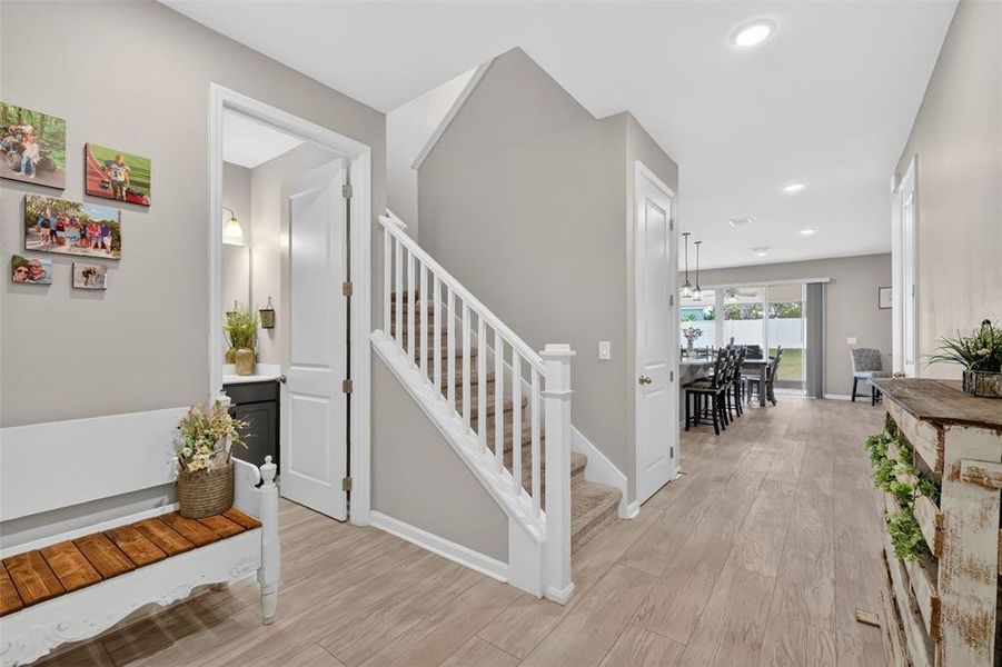 Furnished interior view inside a new home in Seasons at Spring Creek, Okahumpka (Image 37). Furnished interior view inside a new home in Seasons at Spring Creek, Okahumpka (Image 37).