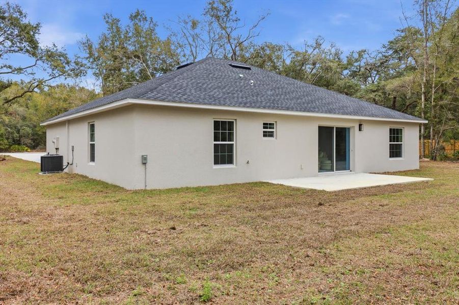 Exterior details and patio area of a home in , Crystal River (Image 29).