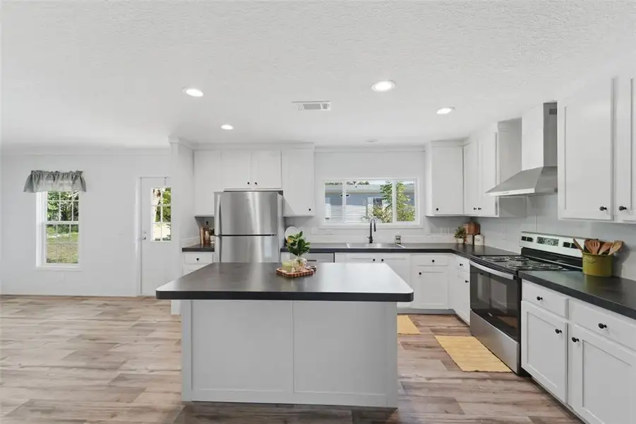 Furnished interior view inside a new home in , Deland (Image 5).