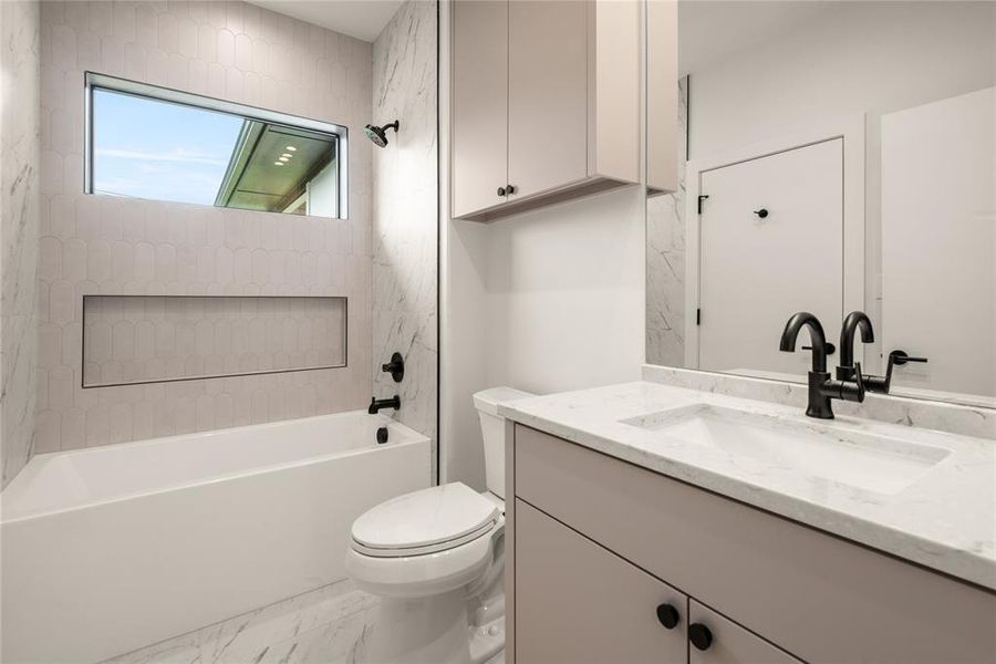 Furnished interior view inside a new home in , Dallas (Image 6).