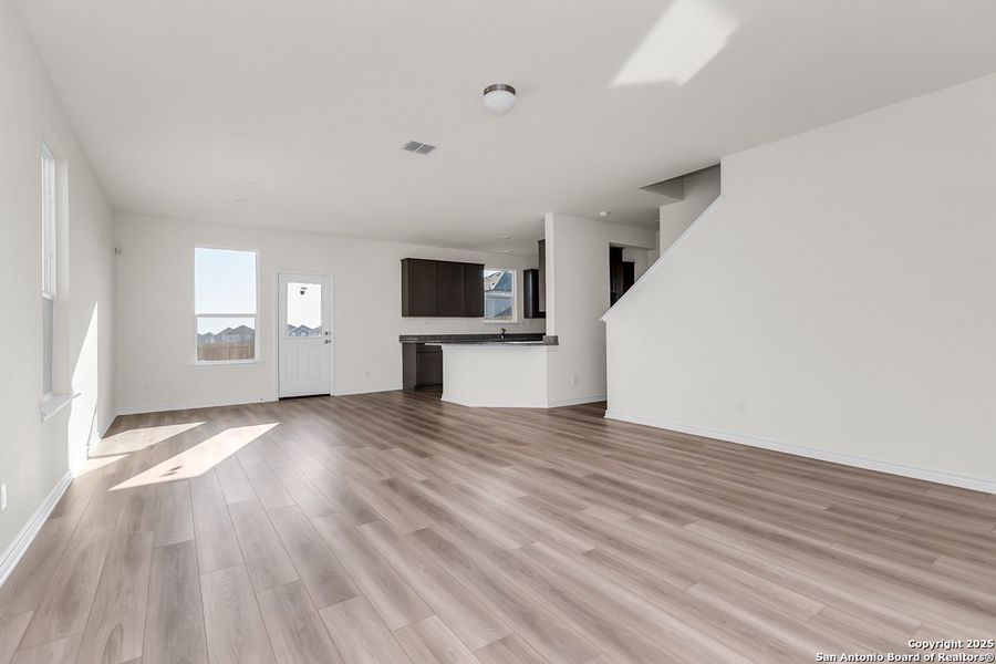 Spacious, unfurnished interior of a new home in Knox Ridge, Converse (Image 15).