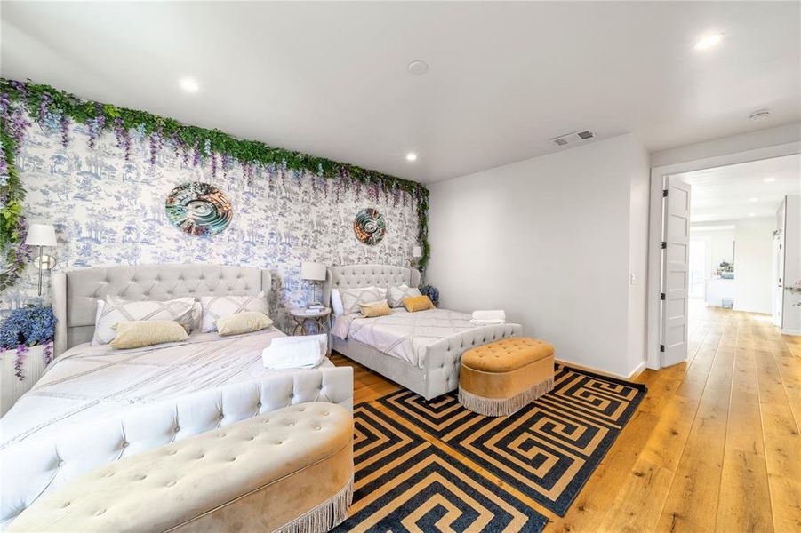 Furnished interior view inside a new home in , Dallas (Image 16).