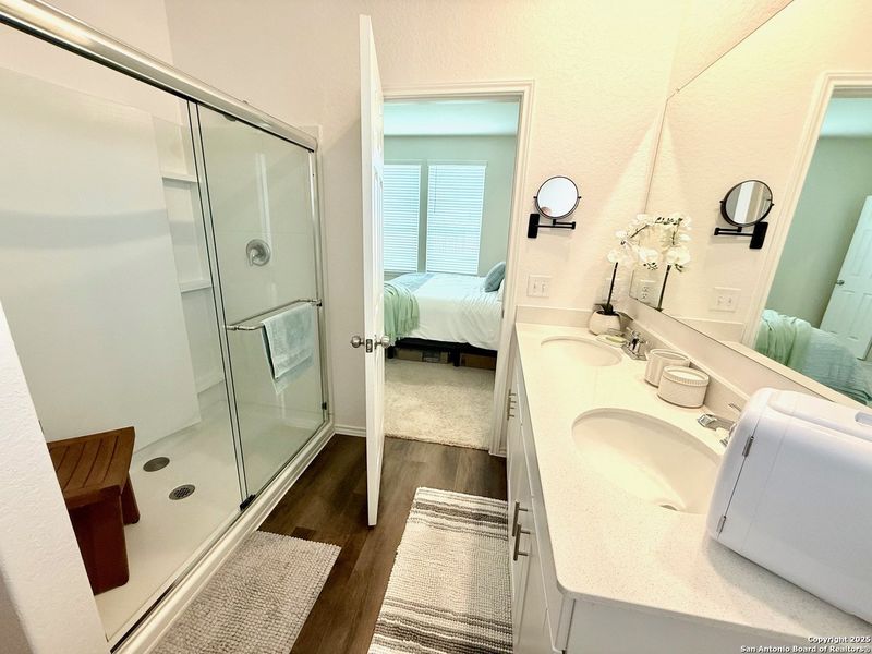 Furnished interior view inside a new home in Winding Brook, San Antonio (Image 20). Furnished interior view inside a new home in Winding Brook, San Antonio (Image 20).