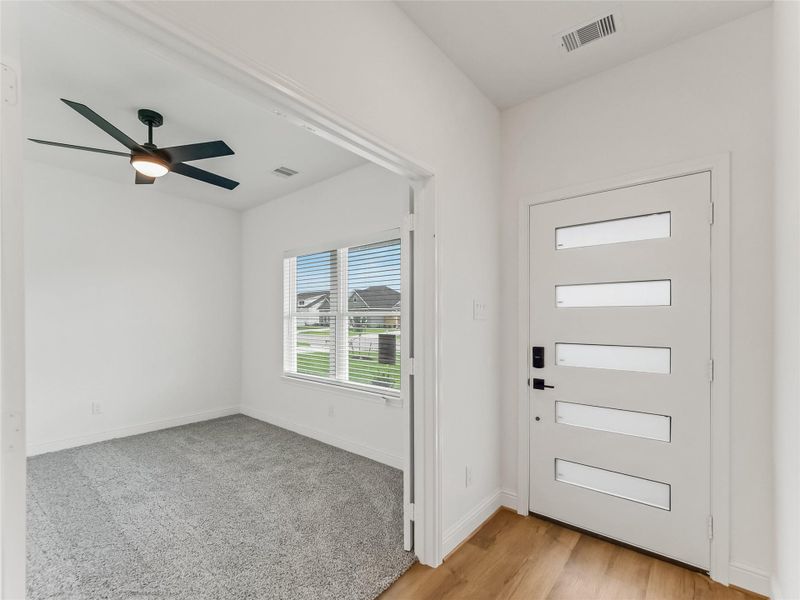 Spacious, unfurnished interior of a new home in Hill & Dale Ranch, Splendora (Image 28).
