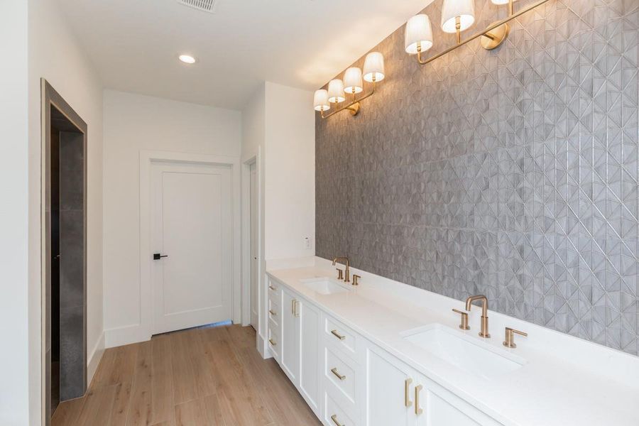 Furnished interior view inside a new home in , Beaumont (Image 8).
