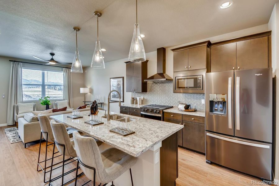 TO BE BUILT! PICTURES OF MODEL HOME. Same floorplan.